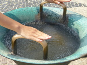 Klangschale auf dem Otto-Leege-Pfad